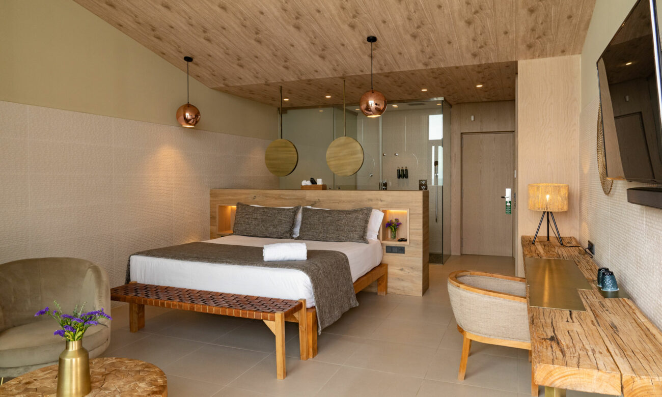 Tropical_Spaces_3456